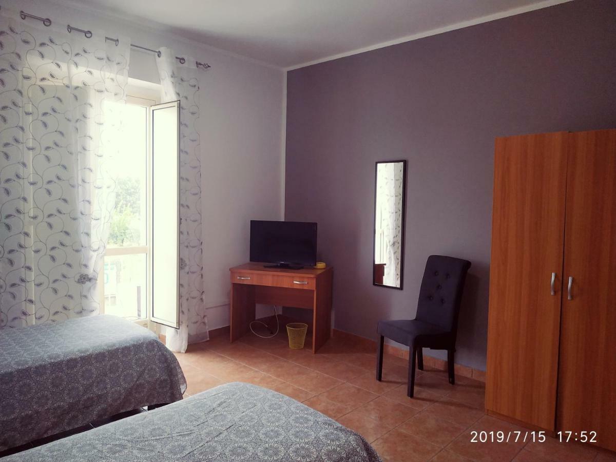 Santa E Maria Affittacamere Lamezia Terme Quarto foto